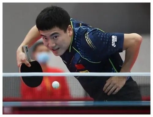 了个人在球 了个人在球